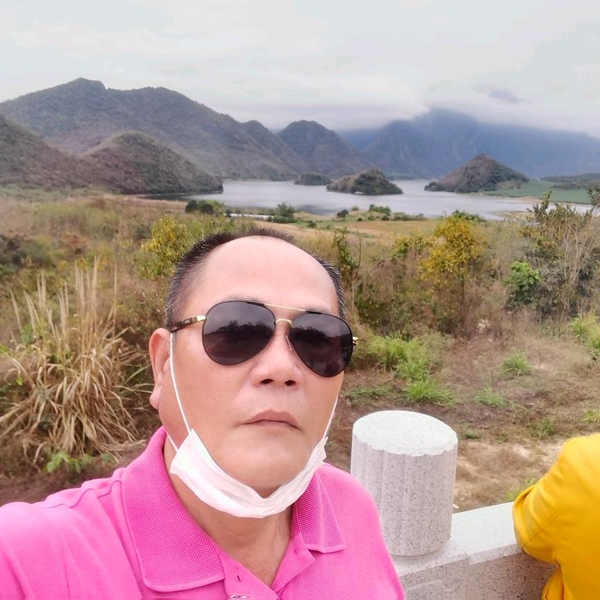 爱好唱歌