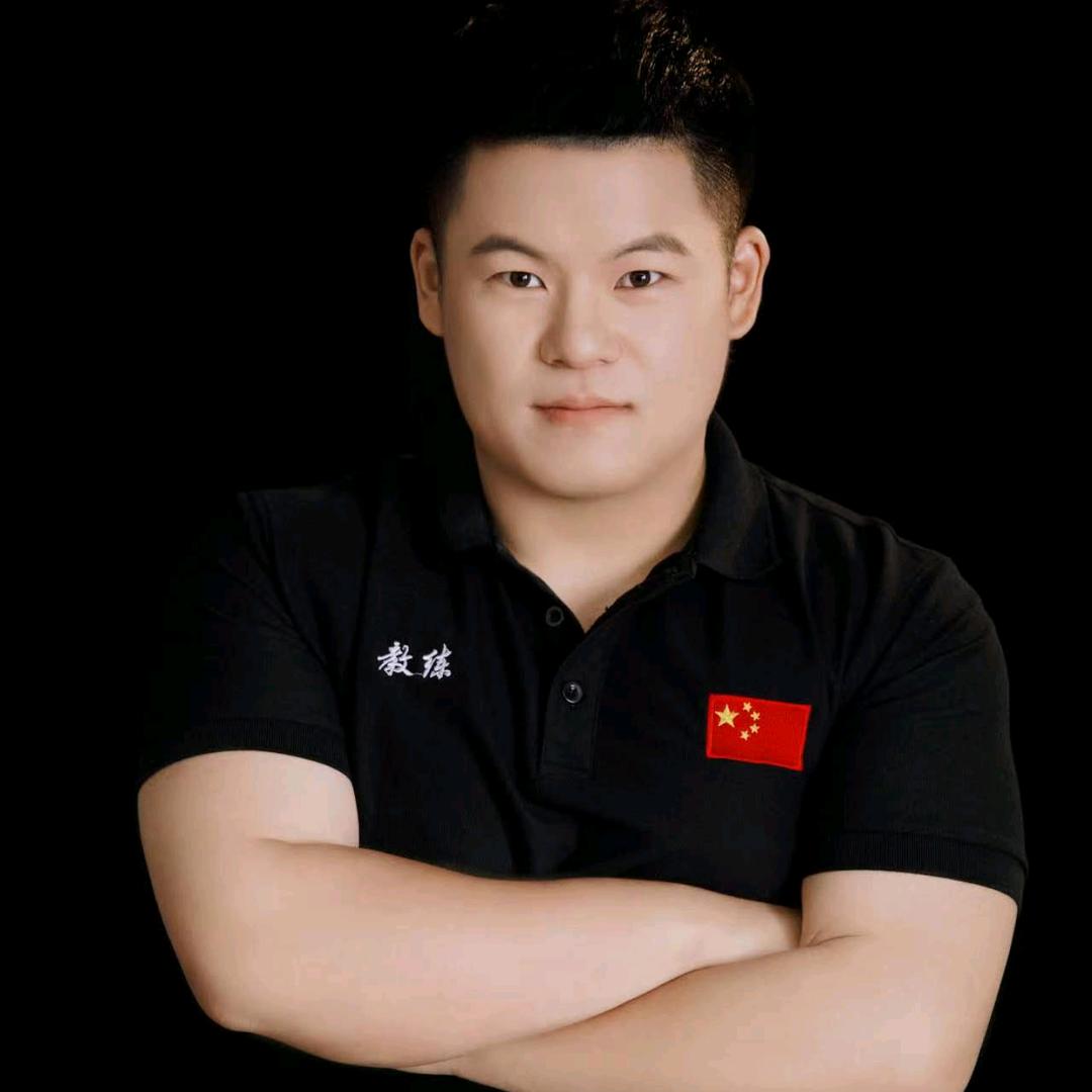 仅佰格斗——汤教练（百汇金街店）