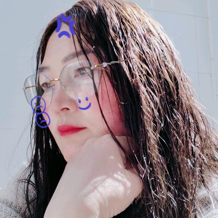 河北爱笑的刘姐