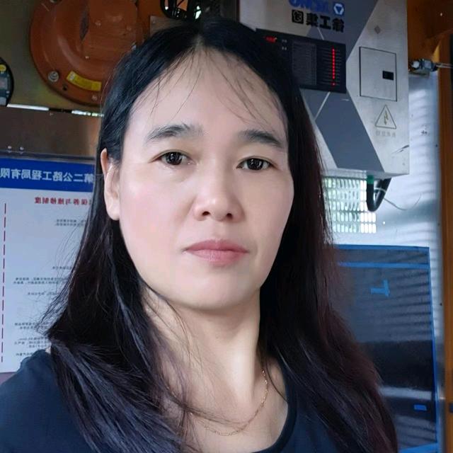 覃空万里*芳*ლ(･ิω･ิლ)