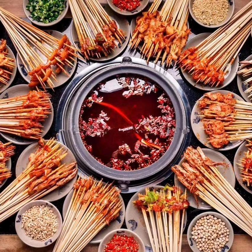 蓉城老坎砂锅串串，老坎木炭烧烤，