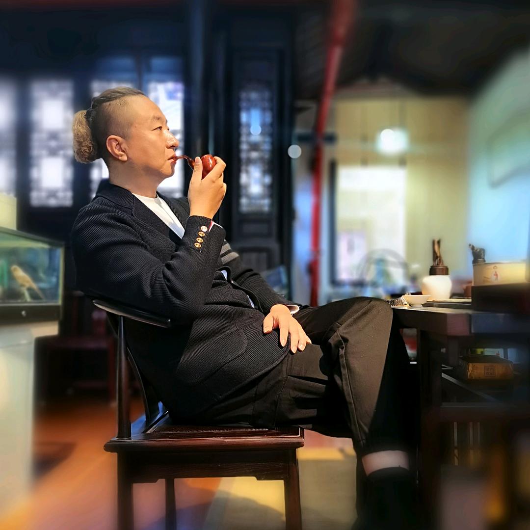 吃货汉子爱唱歌