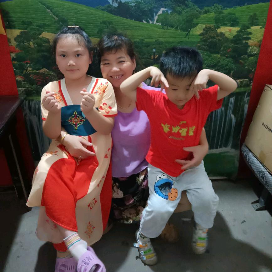 马登.垫块.模板油.撑条.粘合剂.界面剂