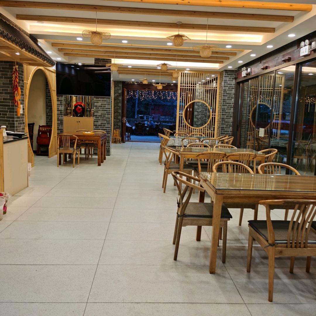 邻江•溪语民宿