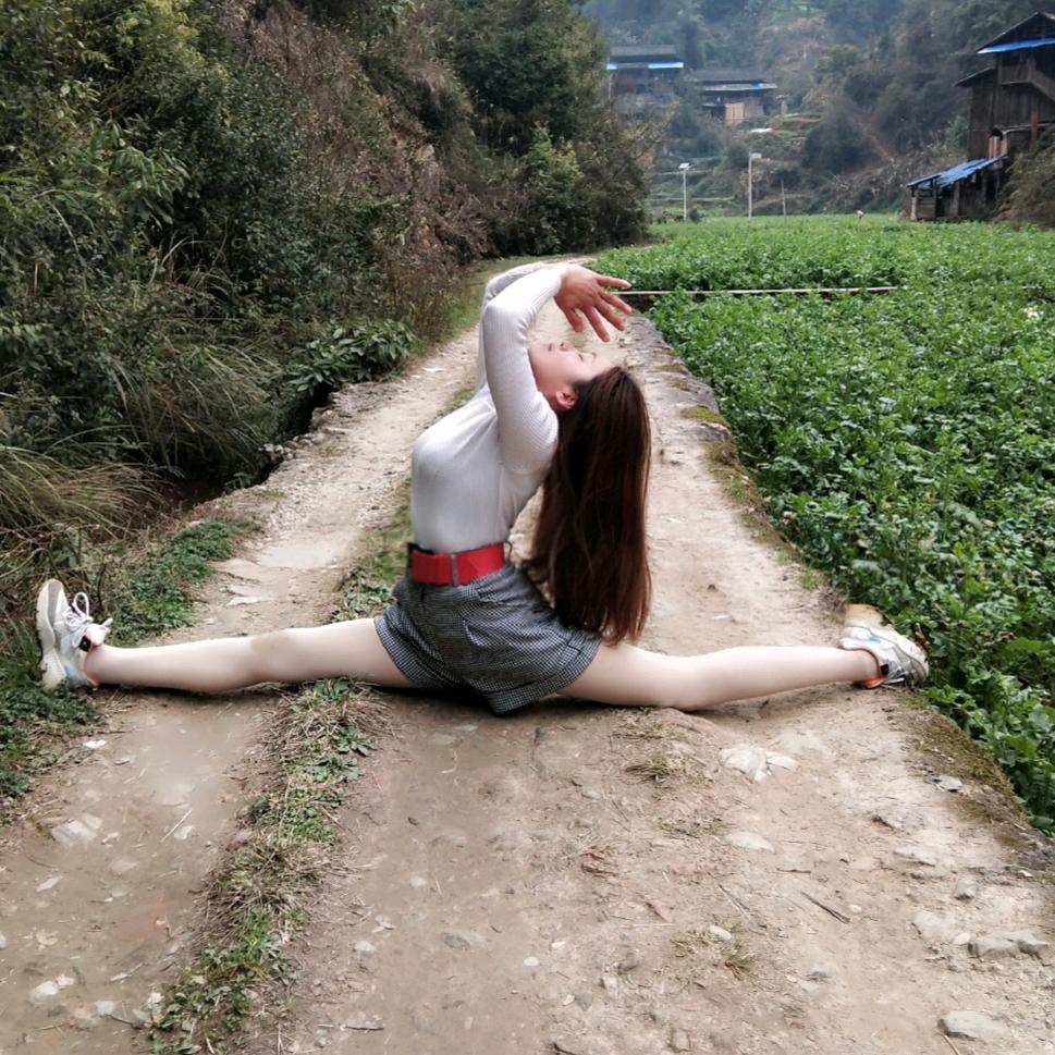 阿芳