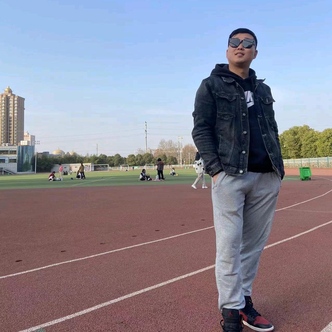 行走的西北狼🐺