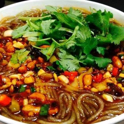 鑫七缘过桥米线牛肉汤店