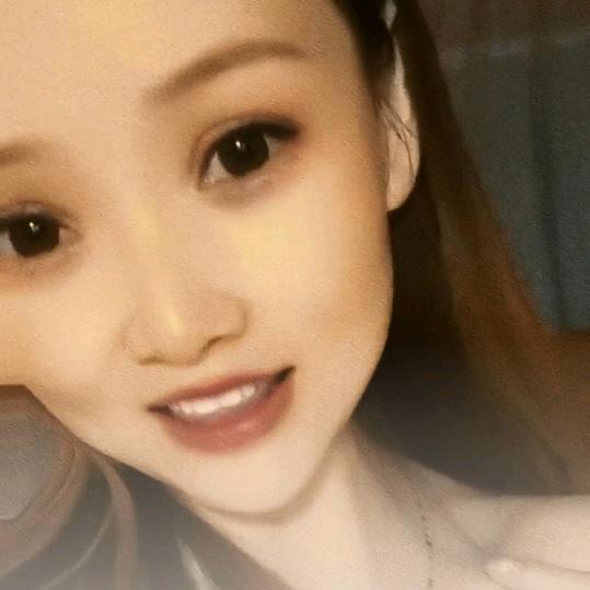 依依