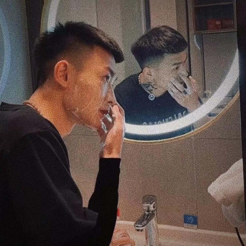 刘浩y