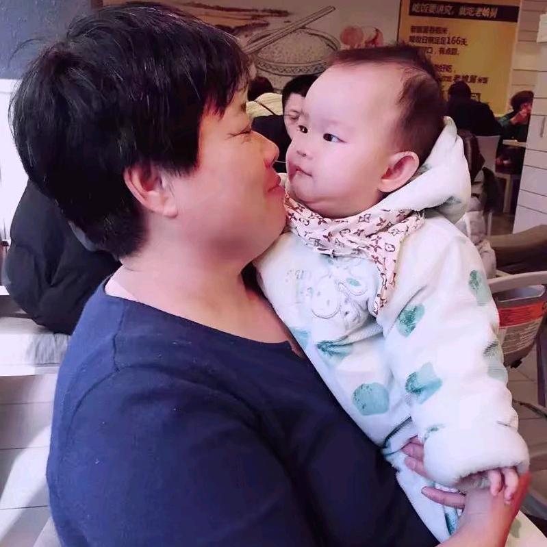 一路向阳柏大姐