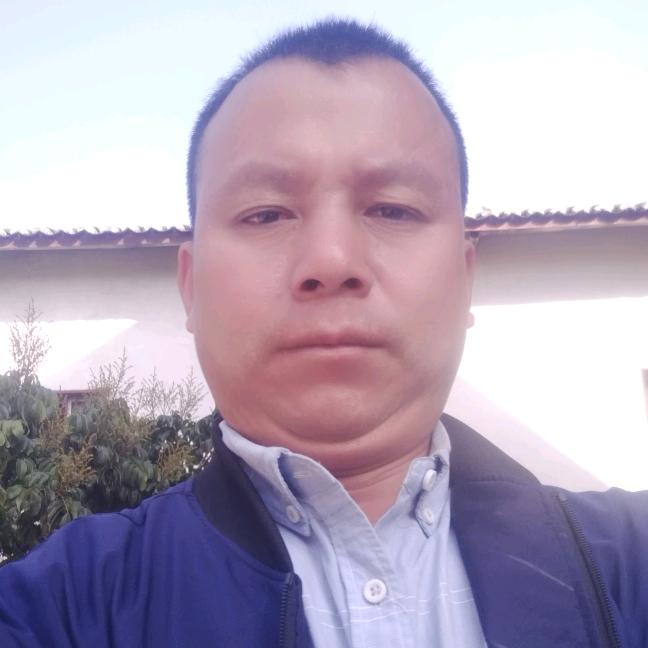 在梅州搬砖的小哥哥