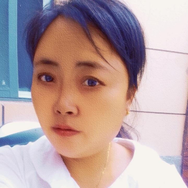 燕在飞（油炸小吃）