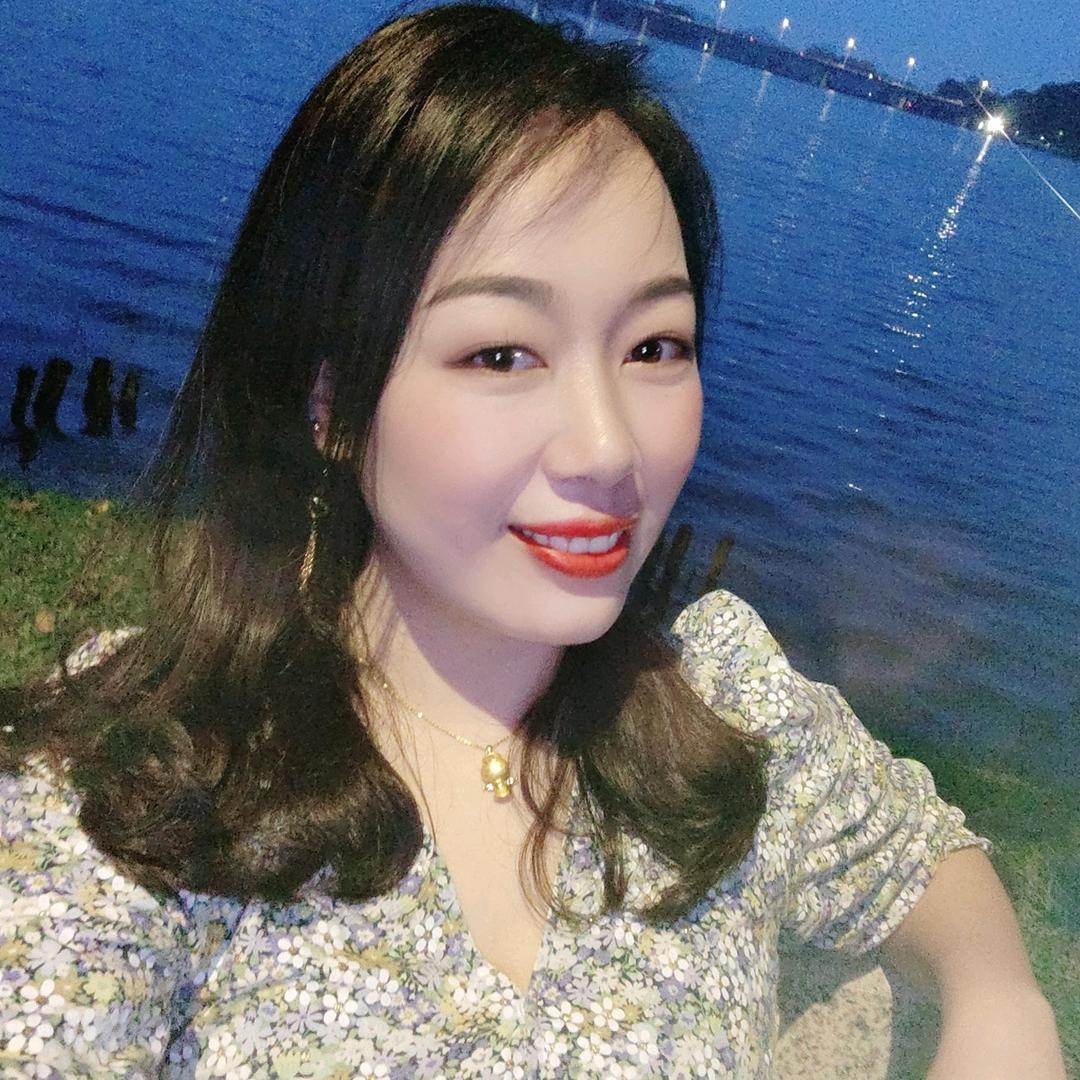 丽丽ＬＩＬＹ