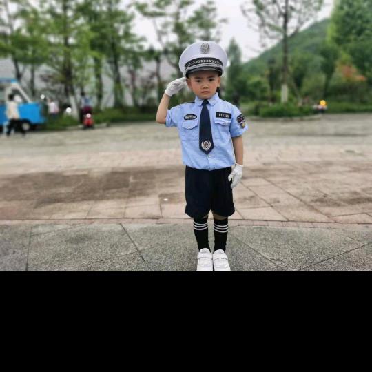 蓝之梅