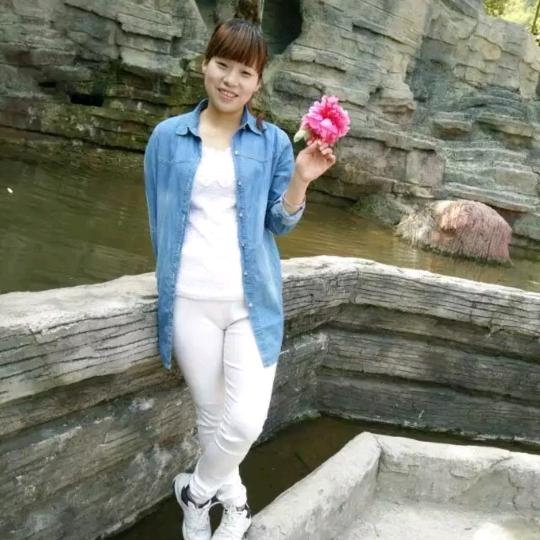 房县寿康柒牌男装燕子