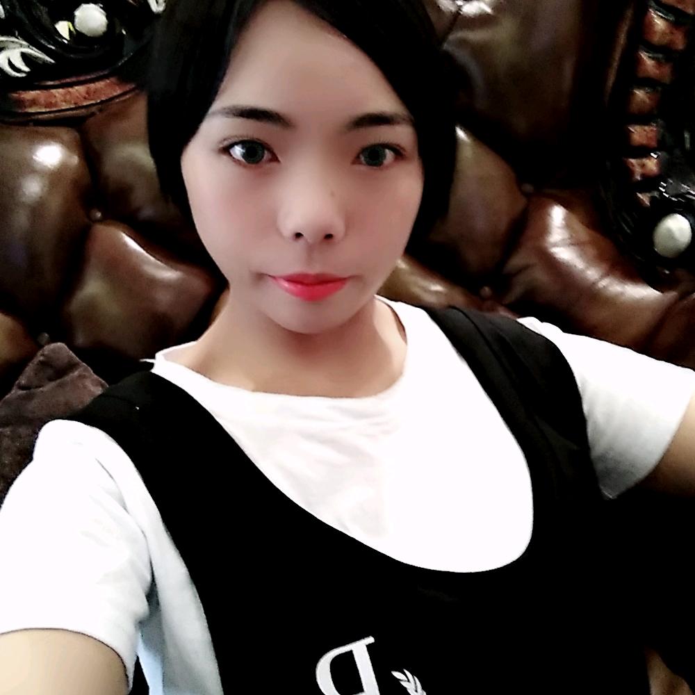 微笑甜甜
