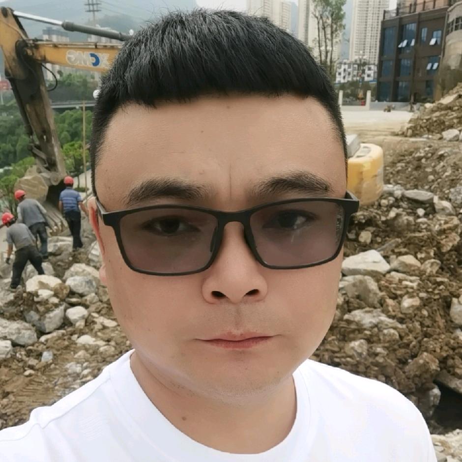 宏伟