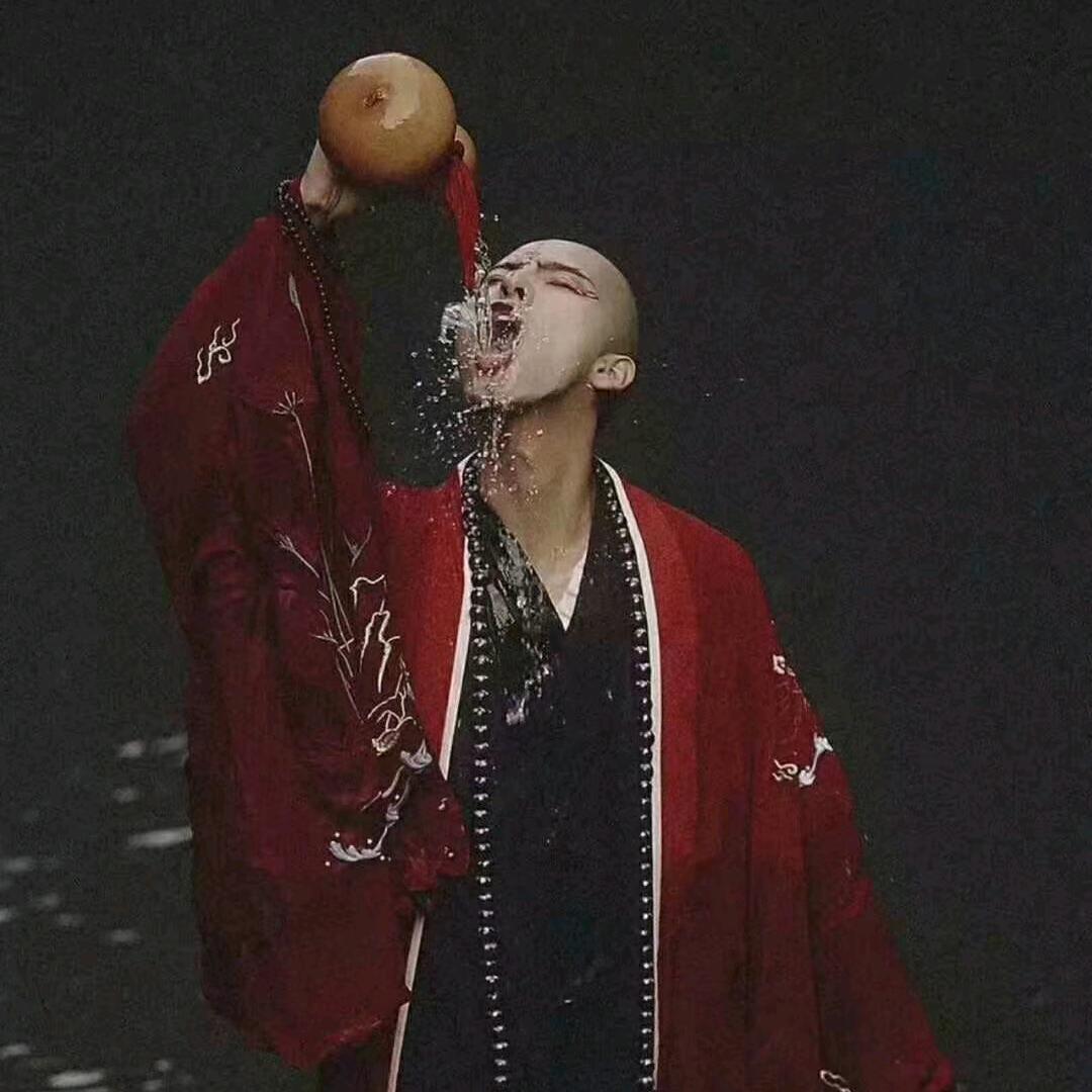 ´•ᴥ•`不负如来不负卿⚗︎·̫⚗︎