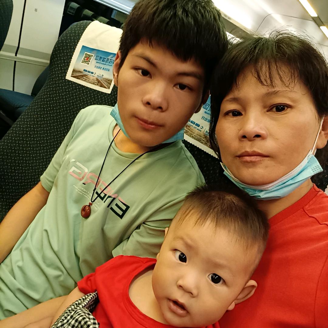 十七带娃的日常生活