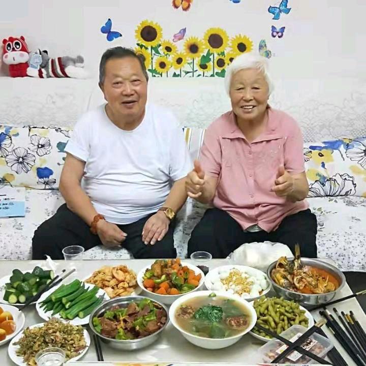夫妻搭档游天下