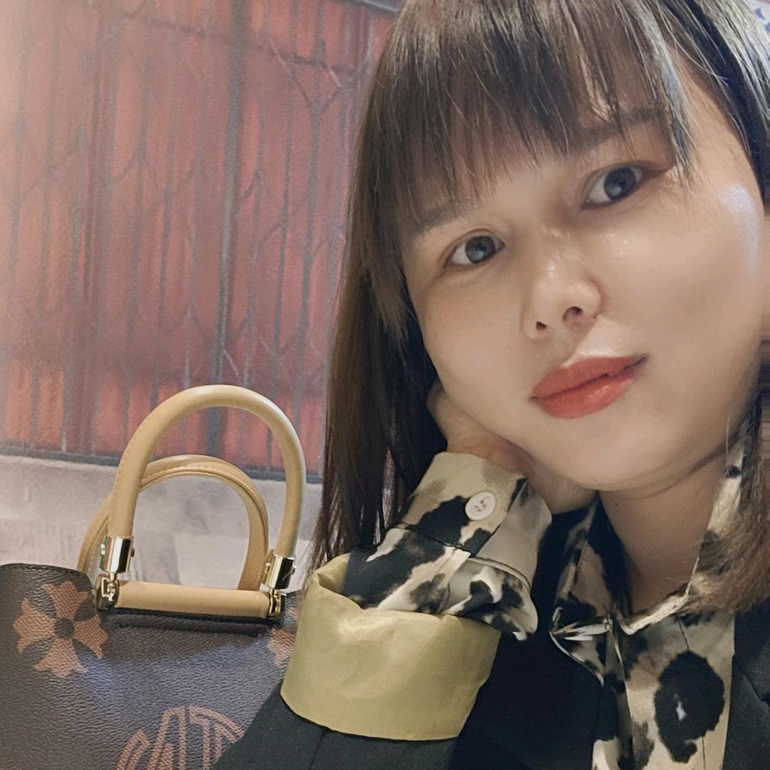 俩个宝贝麻麻
