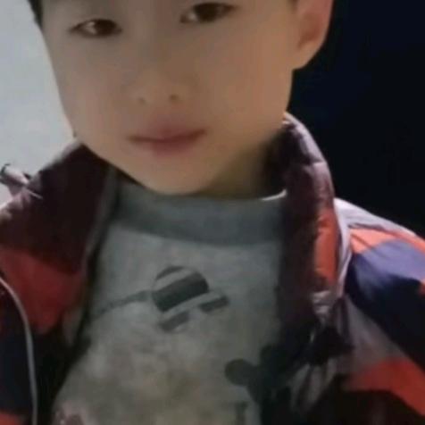 张好好挣钱养两个娃，老铁点赞必回