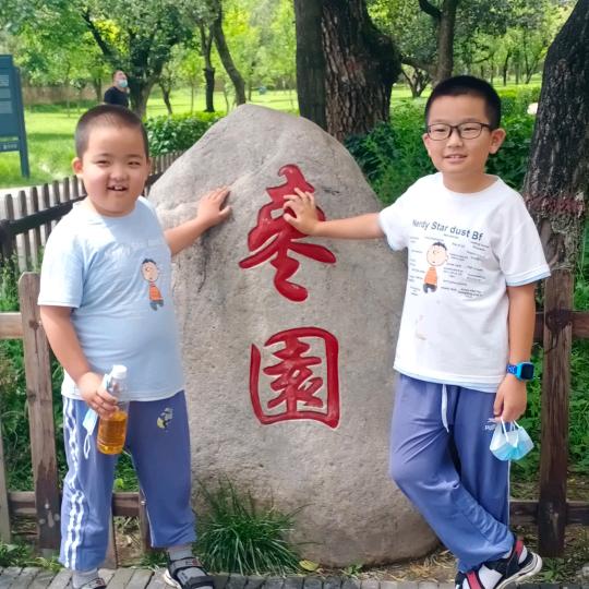 小小孩