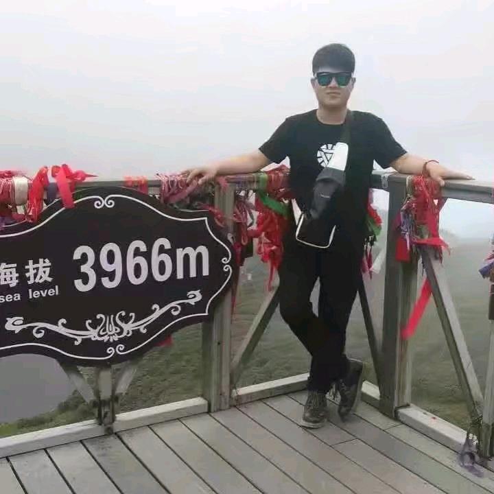 桂林三一挖机小邓