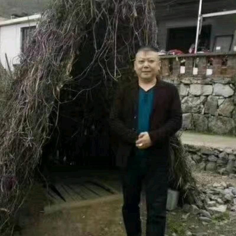 张家界艺海文化传媒经纪人阿明