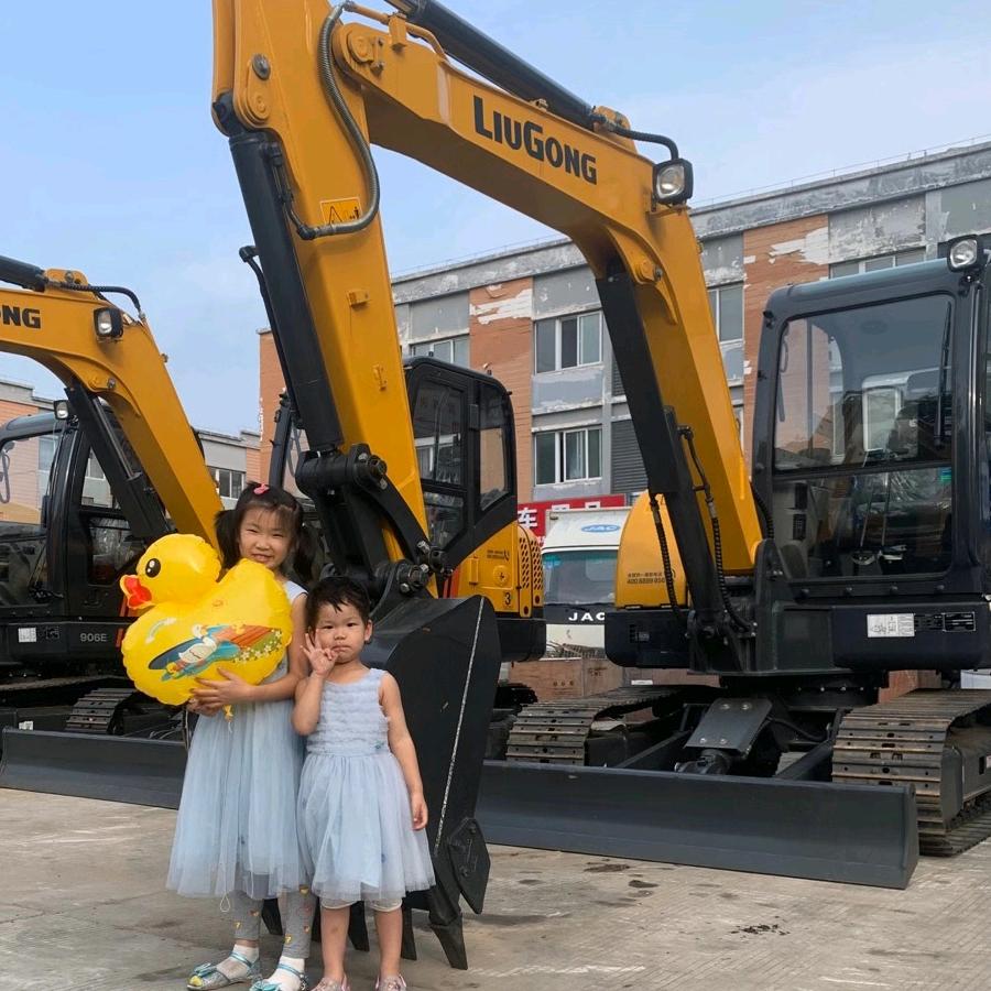 安徽柳工黄先森