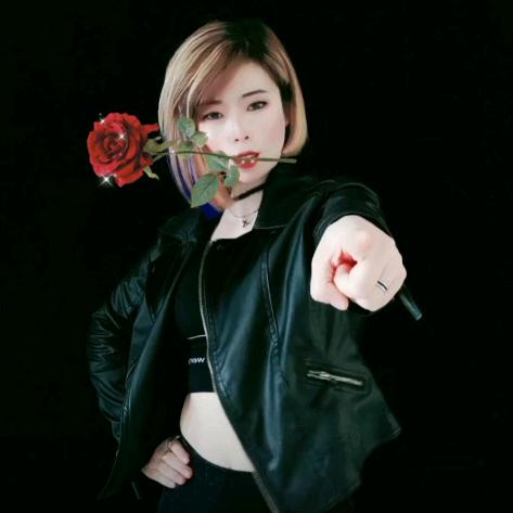 🌙•火辣🔥宝姐