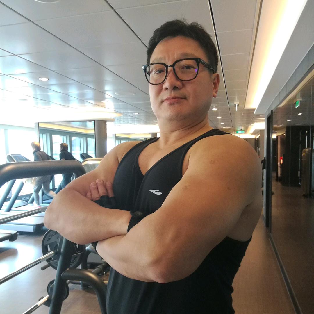 勾手弧圈