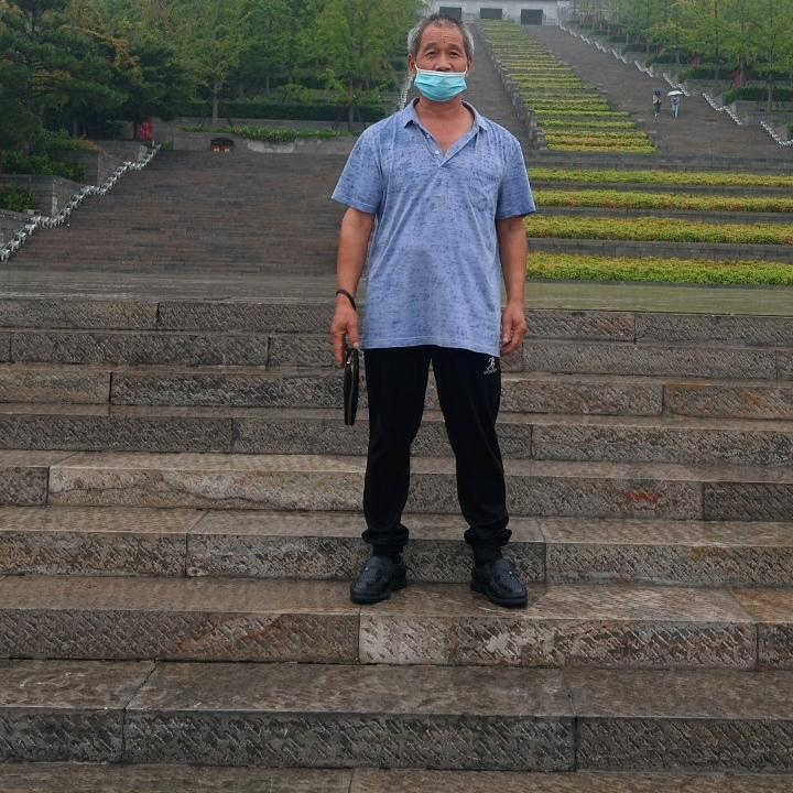 李咸雷