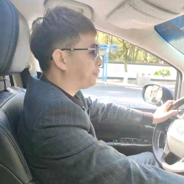 请叫我小方