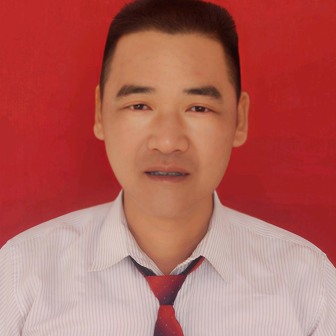 黄金贤：藤鼎水坊：主打桶装水：，