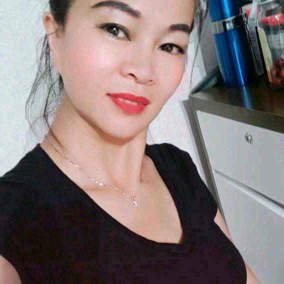 然然黑妞11.30中午天每开播感谢支