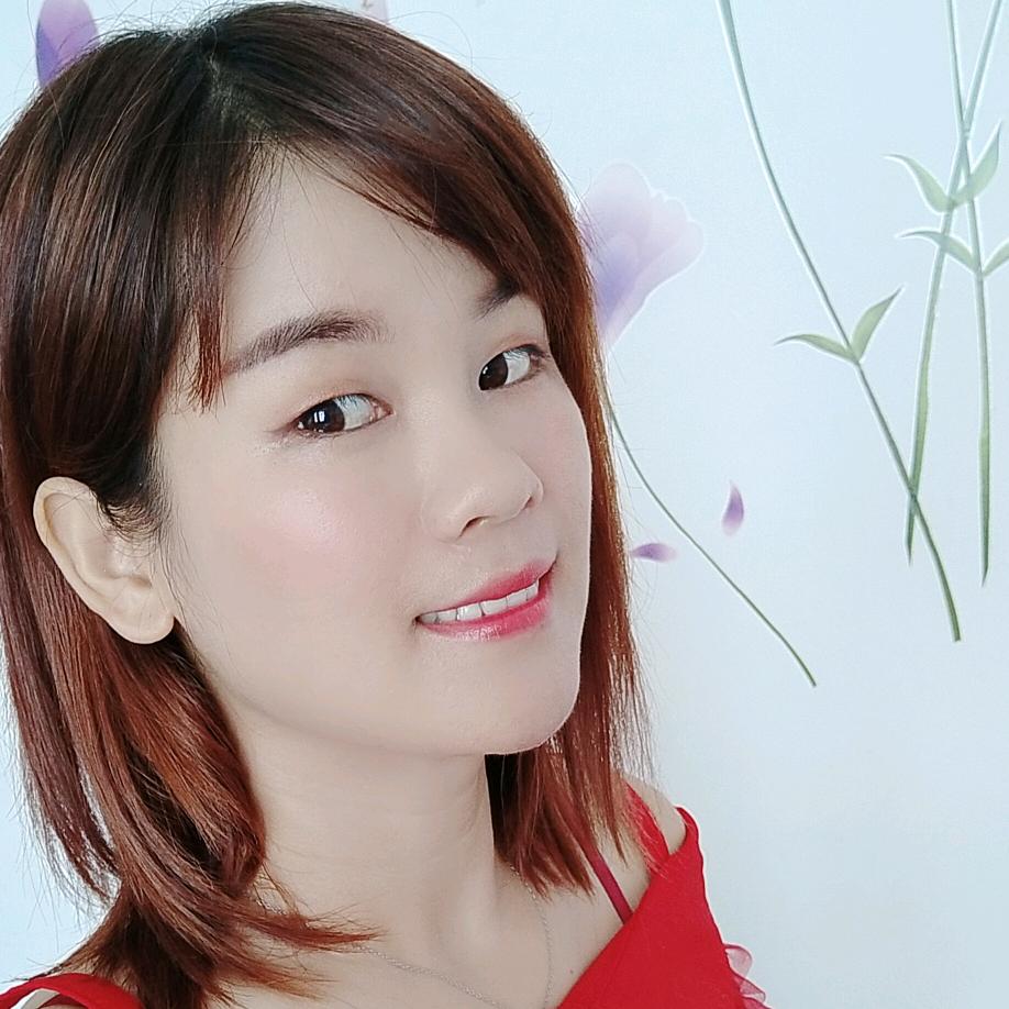桂平化妆师燕玲