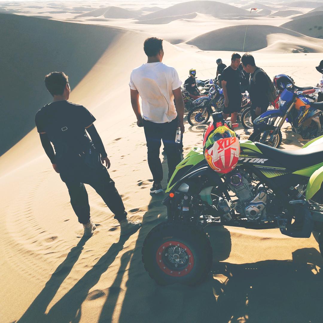 远离城市的野人