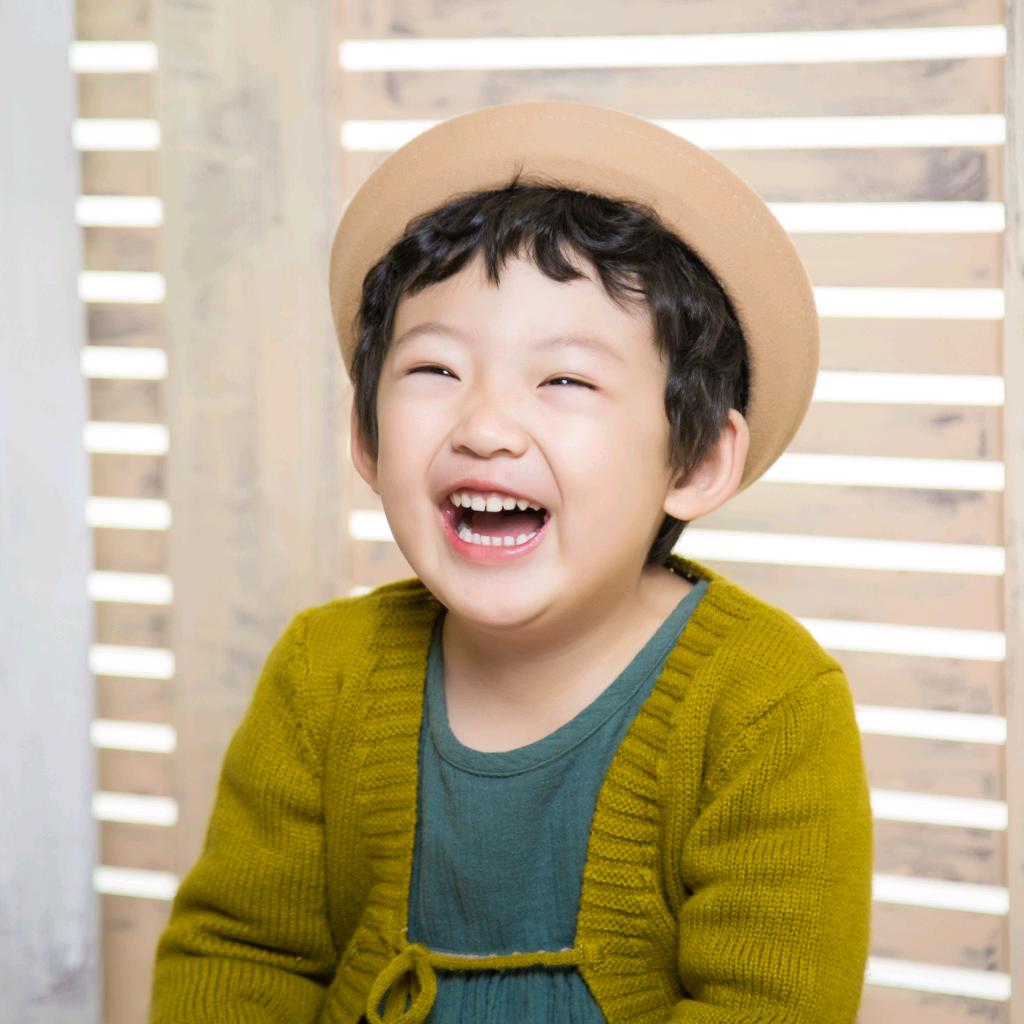 彩虹吻过晨曦的脸