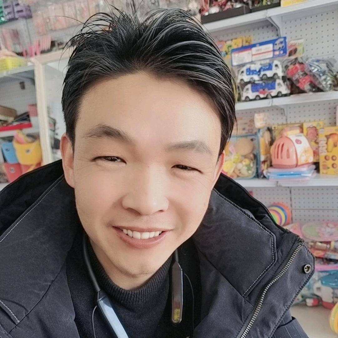 做一个开心快乐的我阿林151895825