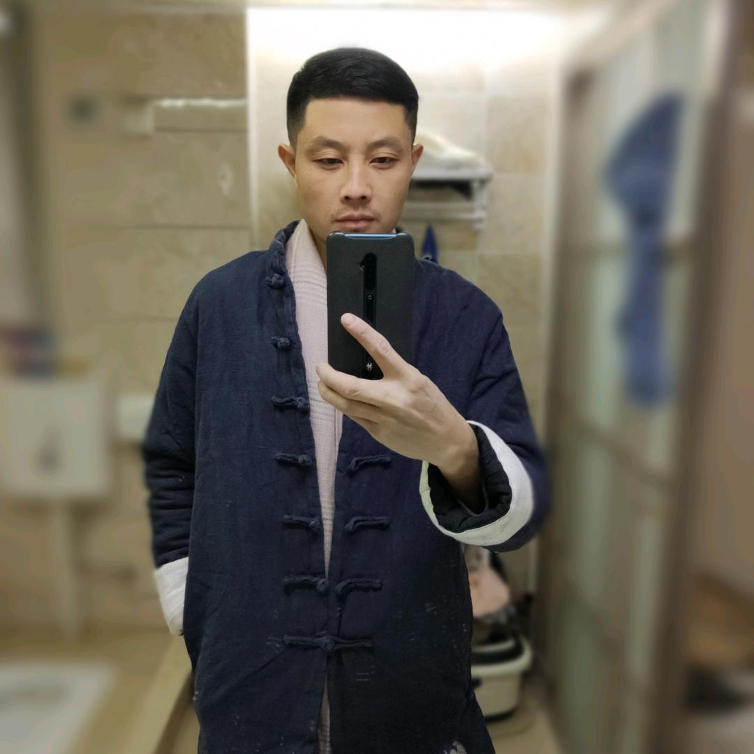 李华