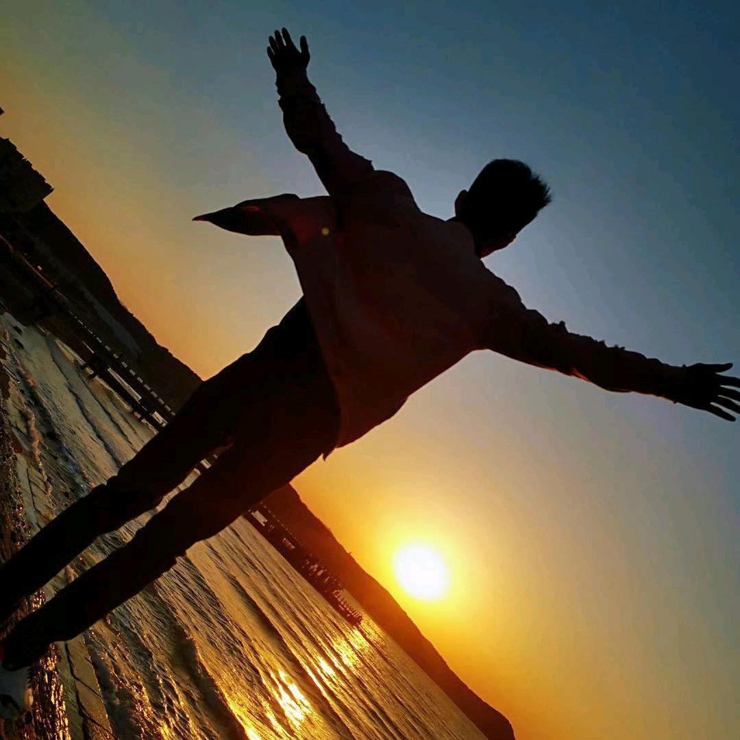 平平无奇会点游泳的小高子