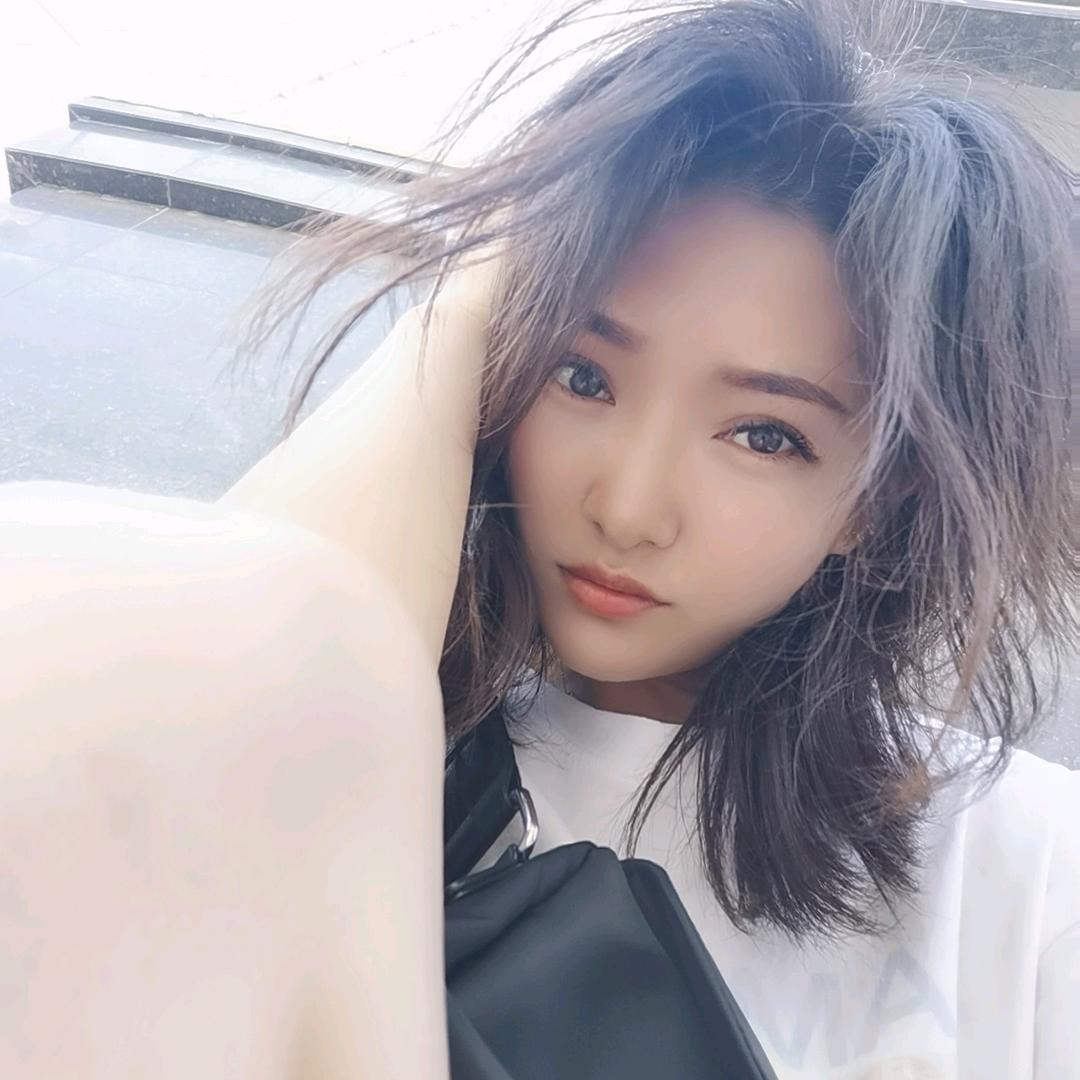莲莲呦