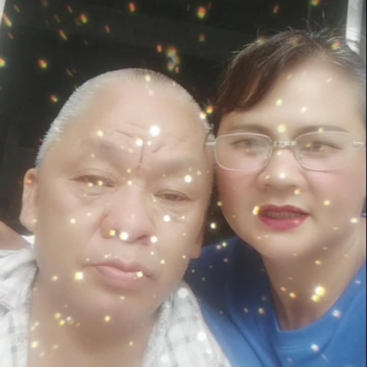 开心果果吖