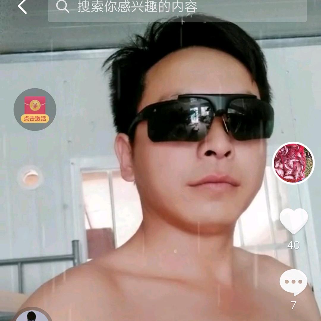 老顽童爱钓鱼