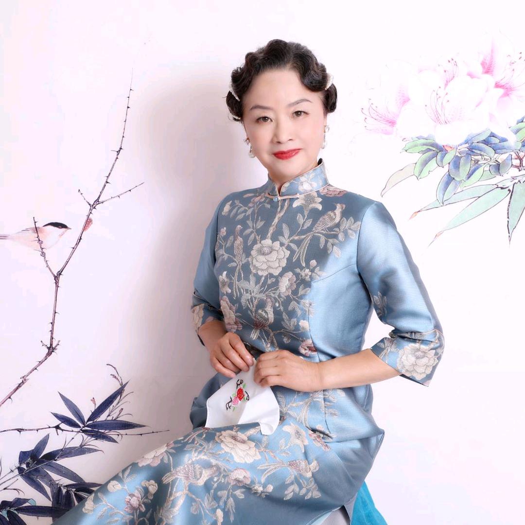 蓝天星月