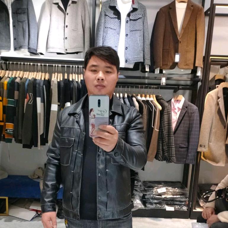 珍惜眼前人。