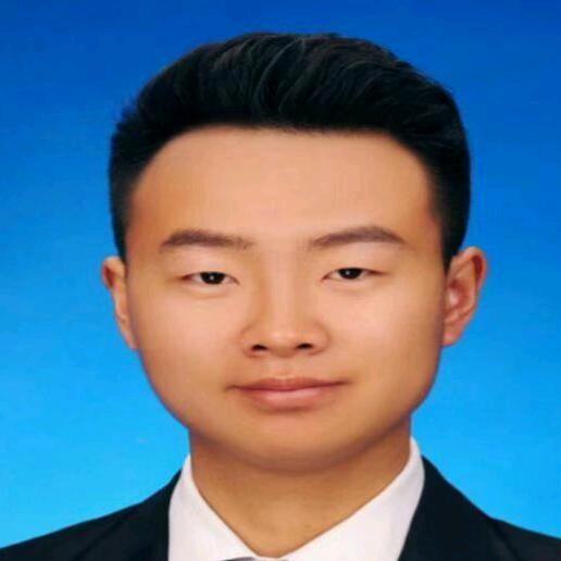 专业房产经纪人小李
