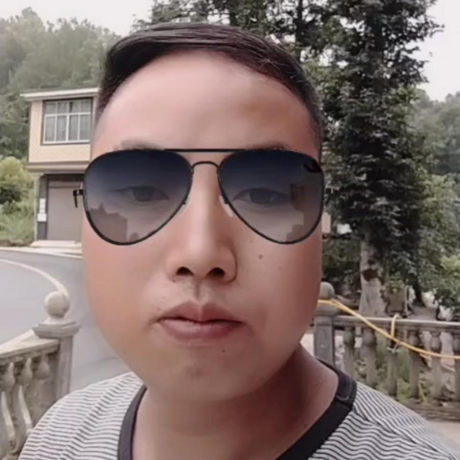 建筑架业侯哥