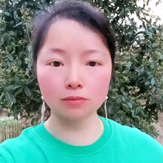千千悠雪坚强